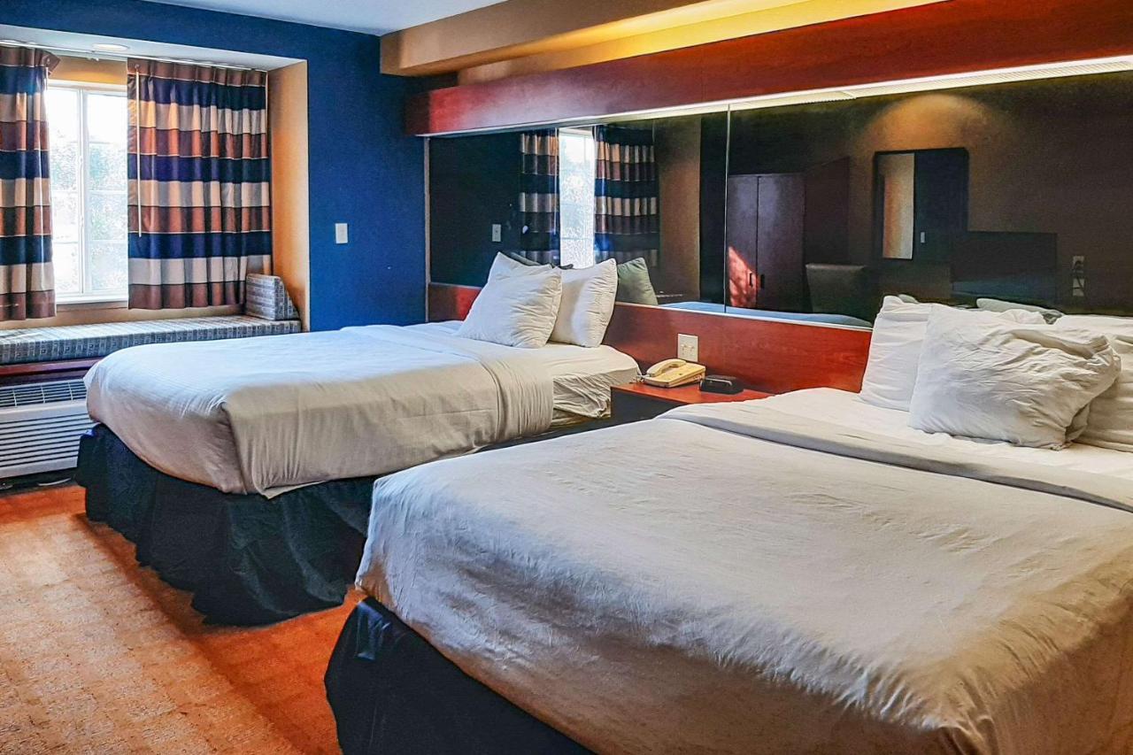 Starkville Inn & Suites المظهر الخارجي الصورة